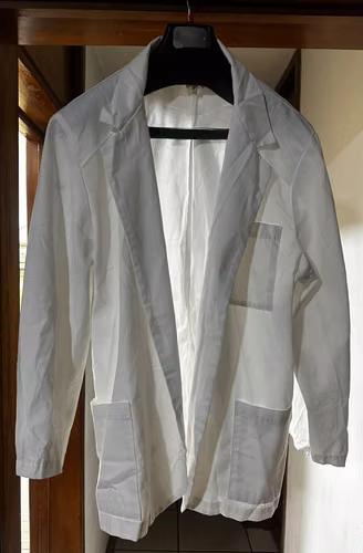 Bata Blanca Marca: Meta – Talla Large (L) -Nueva - Original