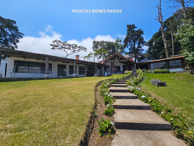 Casa con vista al lago de Amatitlan, venta, Santa Elena Barillas
