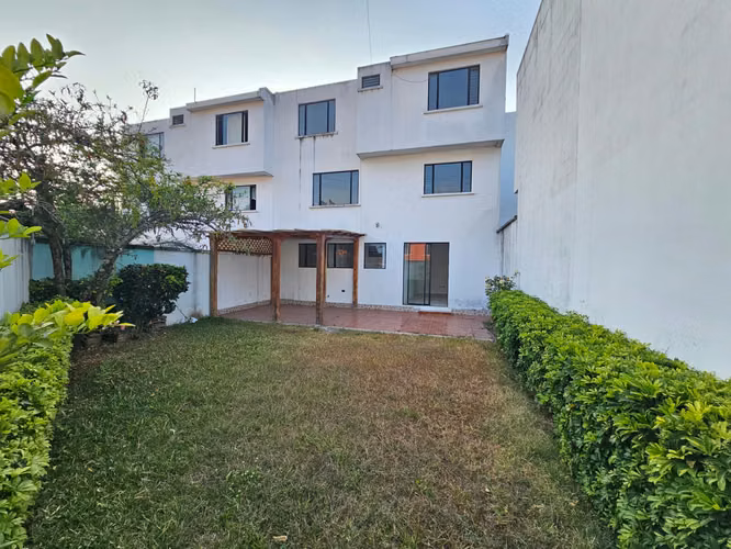 Ciudad San Cristobal, casa en venta, cercano a Pricesmart, Sankris mall, etc.