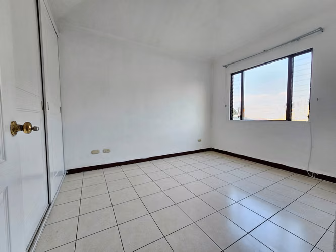 Ciudad San Cristobal, casa en venta, cercano a Pricesmart, Sankris mall, etc.