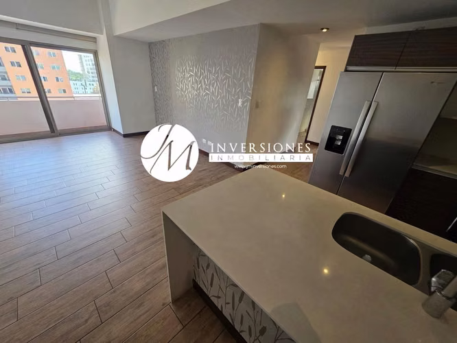 Apartamento en Renta de 3 dormitorios en zona 10 - Imagen 4