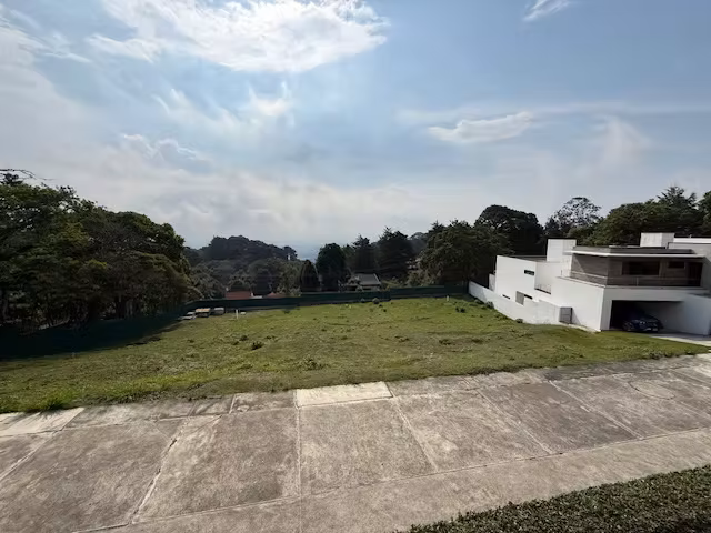 Vendo terreno en Santa Catarina Pinula 20 calle final Zona 10