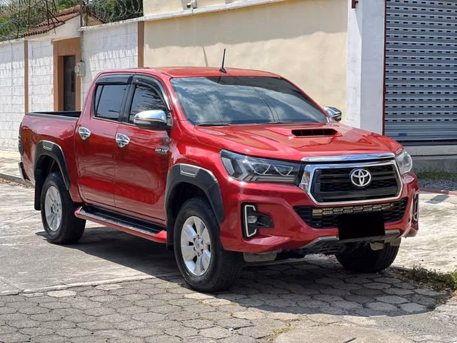 TOYOTA HILUX SRV 3.0 2016 AUTOMÁTICO TURBO DIESEL! DMAX, L200 NP 300
