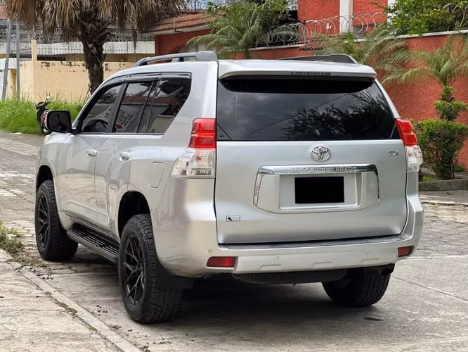 TOYOTA LAND CRUISER PRADO! AUTOMÁTICA 4x4 DIESEL