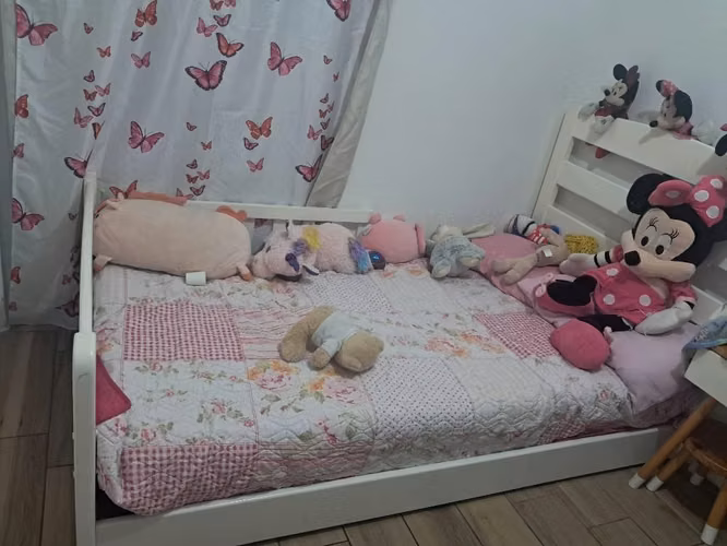 Camita para nena montessoi