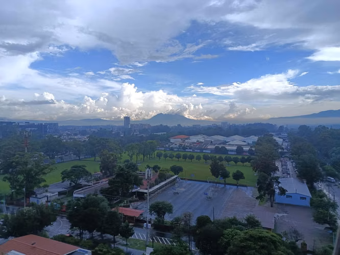 Zona 11 Venta de Apartamento  Parque San Jorge rentabilidad inmediata. - Imagen 2