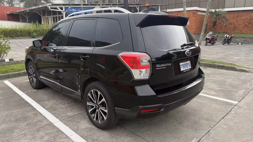 SUBARU FORESTER AWD 2018