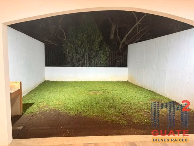 Casa tipo Townhouse en Renta, Antigua Guatemala  (R10383) - Imagen 2