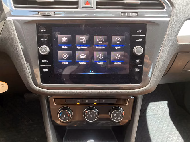 Volkswagen Tiguan 250 TSi de Agencia Modelo 2021