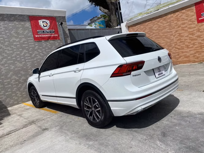 Volkswagen Tiguan 250 TSi de Agencia Modelo 2021