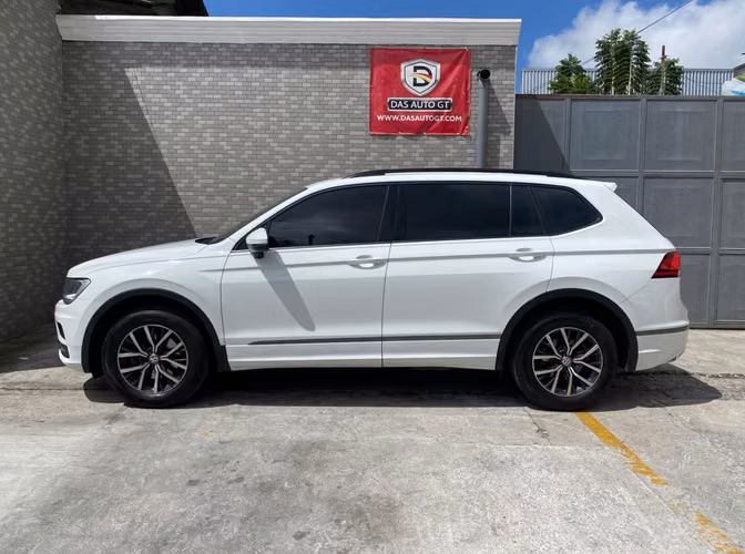 Volkswagen Tiguan 250 TSi de Agencia Modelo 2021