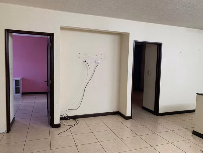 CASA EN VENTA EN PORTAL DE SAN ISIDRO 3 ZONA 16 - 4 HAB + ESTUDIO - Imagen 9