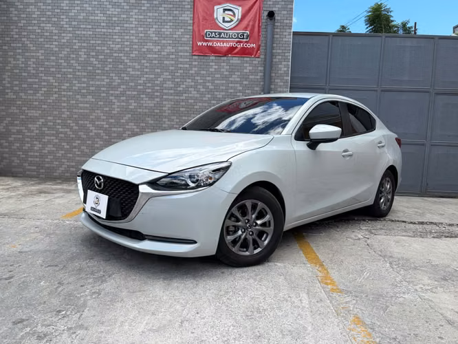 Mazda 2 de Agencia Modelo 2024