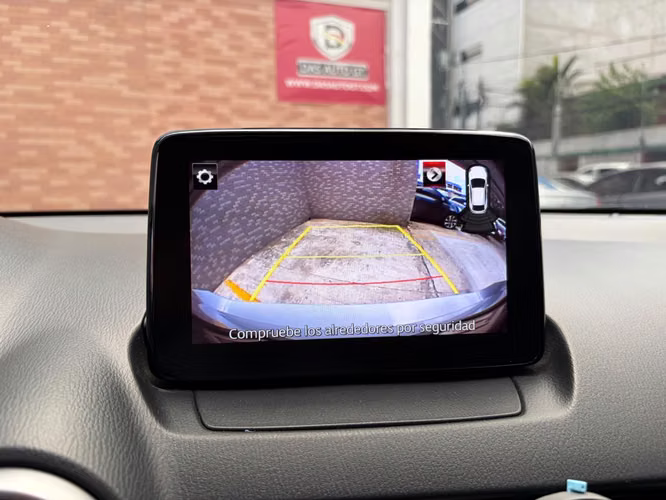 Mazda 2 de Agencia Modelo 2024