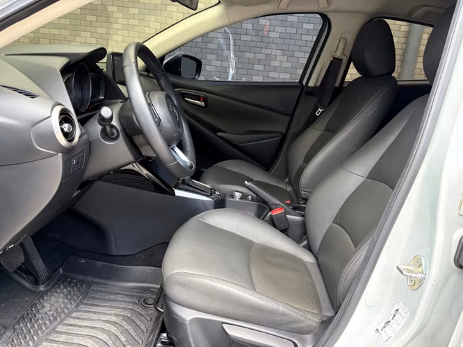 Mazda 2 de Agencia Modelo 2024