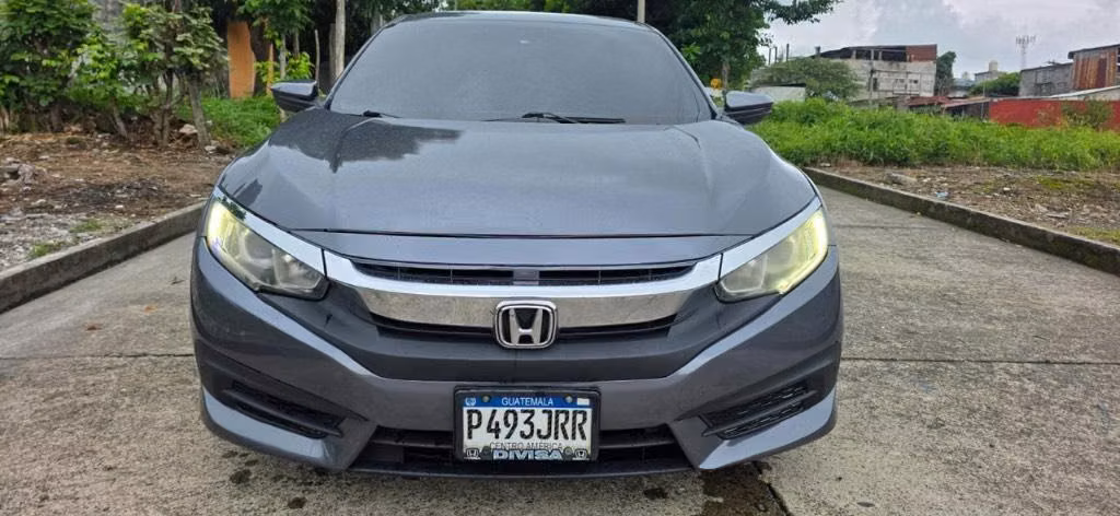 Honda Civic LX 2016 83 mil Millas  60,000 Negociables