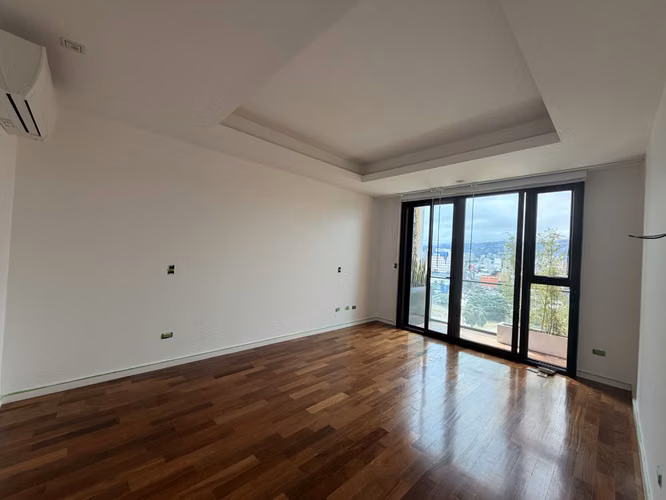 LUJOSO Y AMPLIO APARTAMENTO EN RENTA ZONA 10 LUCCA | CON O SIN MUEBLES PV