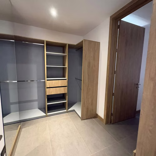 APARTAMENTO EN ALQUILER – EDIFICIO TORRE VERTIC, ZONA 14 | BALCON | HAB DE SERVICIO PV - Imagen 20