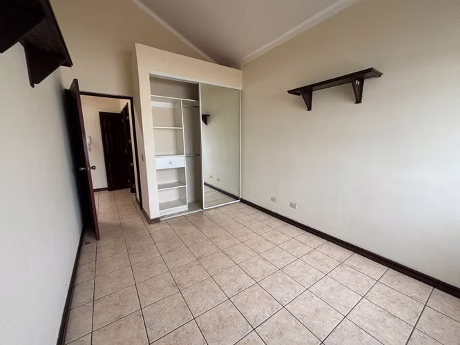 ALQUILO CASA KM 18.6 SAN JOSE PINULA, CAES SANTA ANITA 2 | 6 PARQUEOS PV - Imagen 10