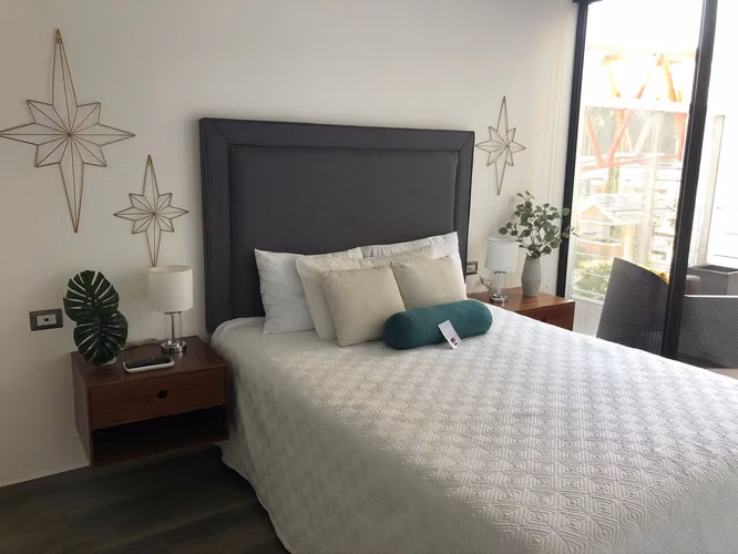 VENDO MODERNO APARTAMENTO FULL AMUEBLADO Y EQUIPADO SHIFT CAYALA ZONA 16 - Imagen 3