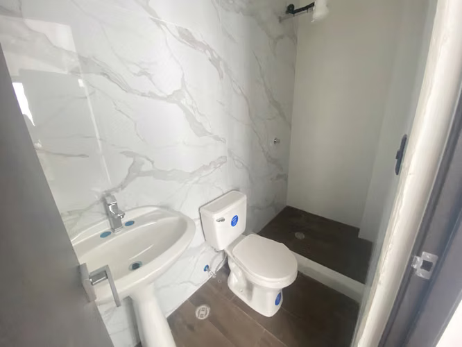 APARTAMENTO EN RENTA ZONA 1 AVENIDA ELENA PRIMER NIVEL PV