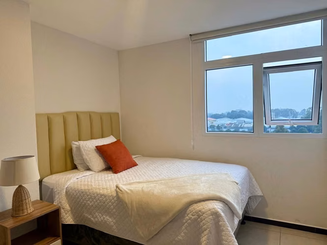 APARTAMENTO AMUEBLADO EN RENTA EN ZONA 11, PARQUE SAN JORGE