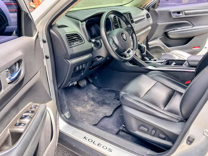 2019 RENAULT KOLEOS 2.5L 4CIL 170HP RÉCORD AGENCIA