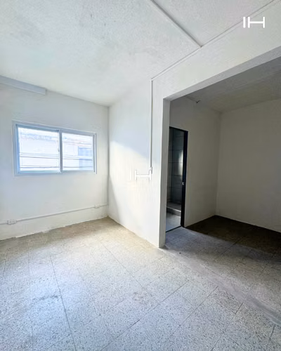 CASA EN RENTA EN ZONA 6  DE 2 NIVELES, FUERA DE GARITA - Imagen 7