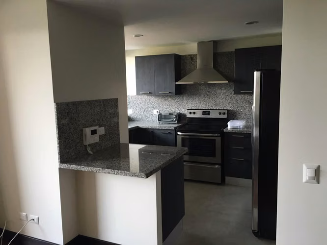APARTAMENTO AMUEBLADO EN RENTA EN SANTA SOFIA ZONA 10