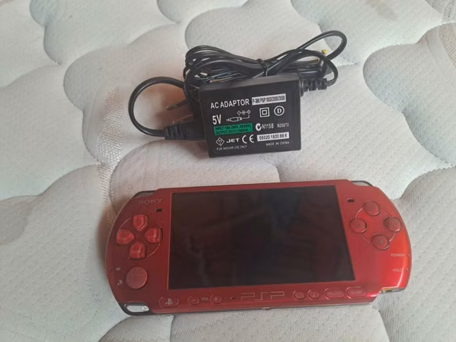 PSP Rojo Chipeado