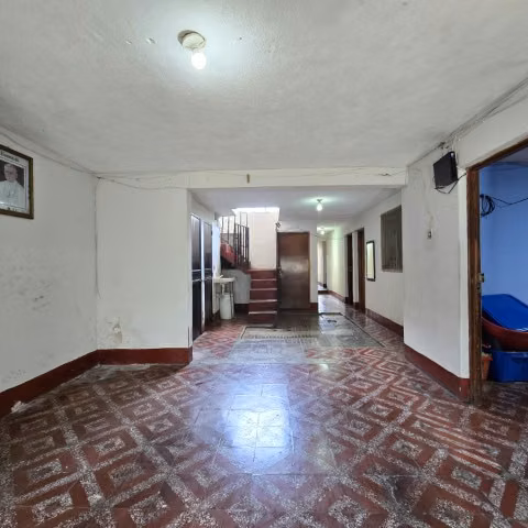 Casa y Apartamentos en Venta Zona 2 de Mixco El Tesoro