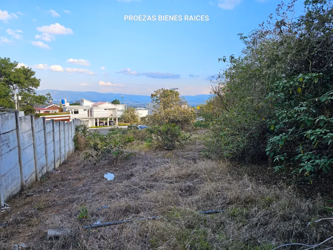 Ciudad San Cristobal, terreno en venta por colegio Suizo Americano. - Imagen 4