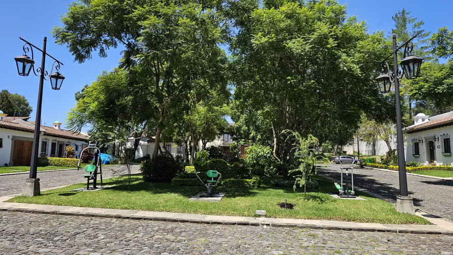 Apartamento en Condominio Cortijo de las Flores Ciudad Vieja