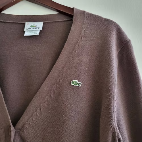 Cardigan Lacoste Original – Color Café - Talla 42 (Medium) - Imagen 2