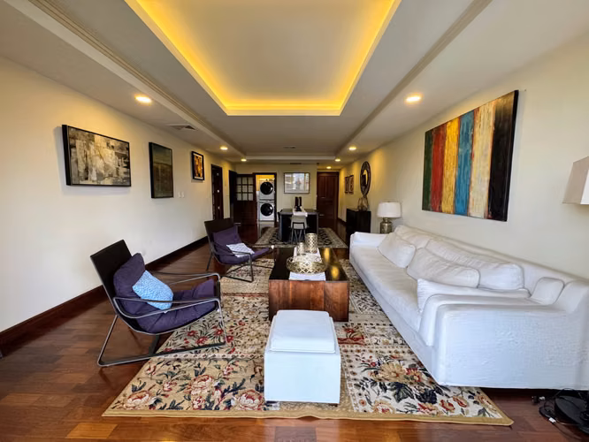 ESPECTACULAR APARTAMENTO AMUEBLADO EN RENTA ZONA 10