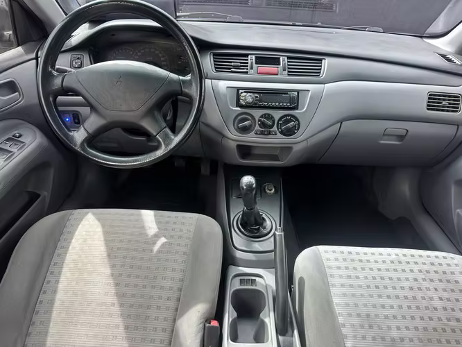 Mitsubishi Lancer Gl 2007 Mecánico de Agencia