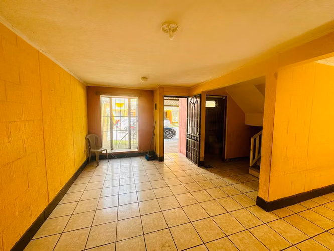 CASA EN VENTA EN PRADOS DEL TABACAL VILLA NUEVA