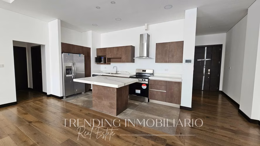 Apartment for rent in Zone 16, Olmos de Cayalá building, with 3 bedrooms + 2 parking spaces