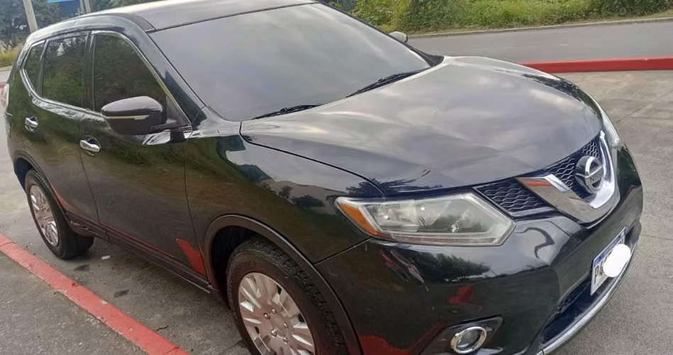 Nissan Rogué 2015