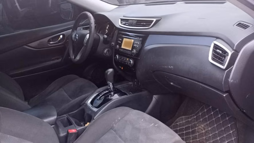Nissan Rogué 2015