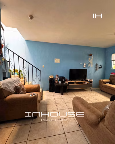 CASA EN VENTA EN ZONA 21, DE UN NIVEL - FUERA DE GARITA -