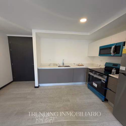 Apartamento en renta zona 13 edificio Verdú de 1 habitación + 1 parqueo