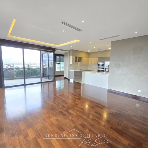 Apartamento en renta zona 14 edificio Santa Inés del Parque 2 habitaciones + 2 parqueos