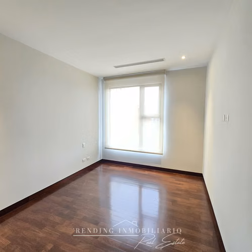 Apartamento en renta zona 14 edificio Santa Inés del Parque 2 habitaciones + 2 parqueos