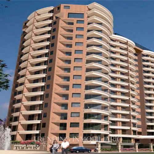 Apartamento en renta zona 14 edificio Tadeus de 2 habitaciones + 2 parqueos