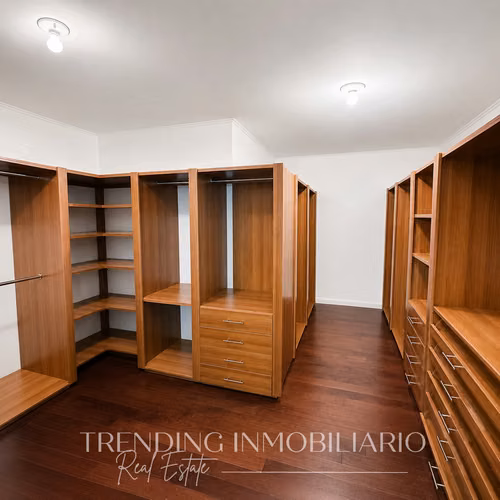 Apartamento en renta zona 14 edificio Tadeus de 2 habitaciones + 2 parqueos