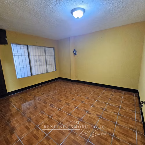 Casa en venta en zona 7 Quinta Samayoa 5 habitaciones + 250 Metros2 de construcción