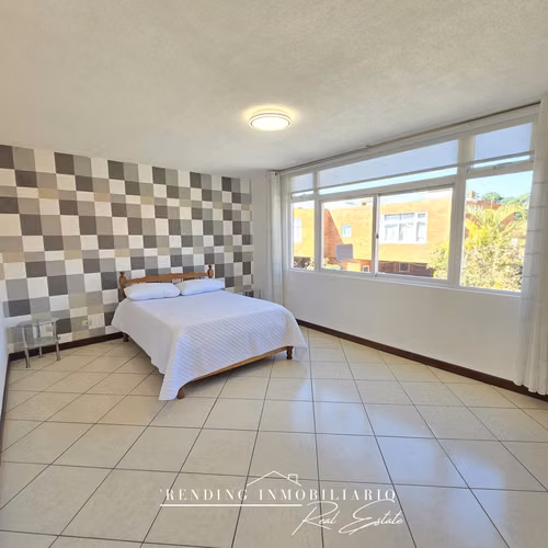 Casa en renta zona 16 Kanajuyú Alta Bosque de 3 habitaciones + 2 parqueos