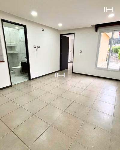 CASA EN VENTA CAES KM 19 -CUMBRES DE LA ARBOLEDA -