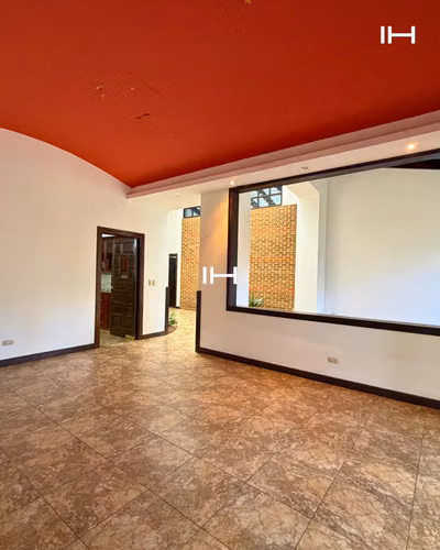 CASA EN RENTA DE UN NIVEL EN CAES KM 18 CON AMPLIO JARDÍN - Imagen 4